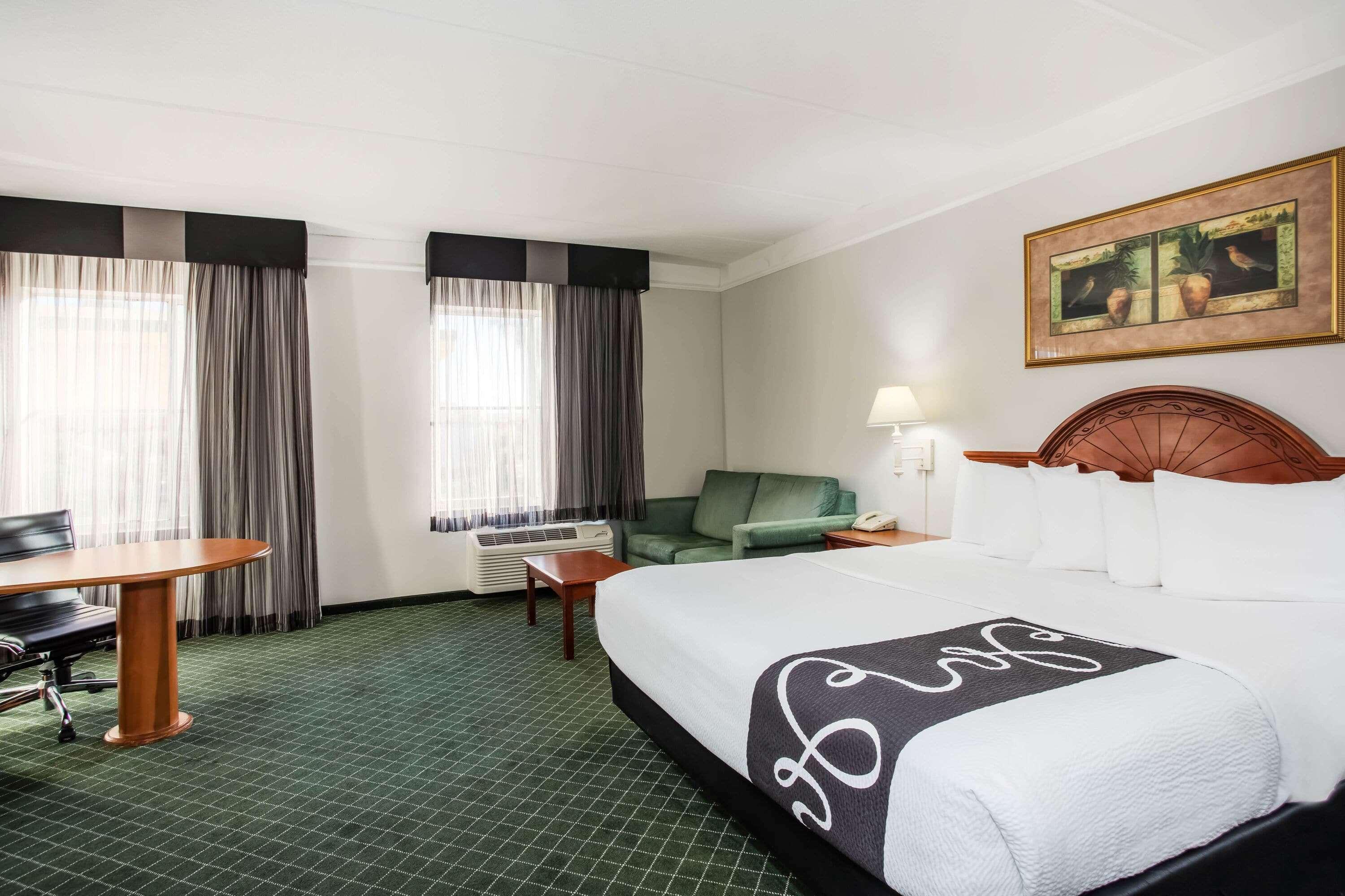 Отель La Quinta By Wyndham Melbourne Viera Экстерьер фото