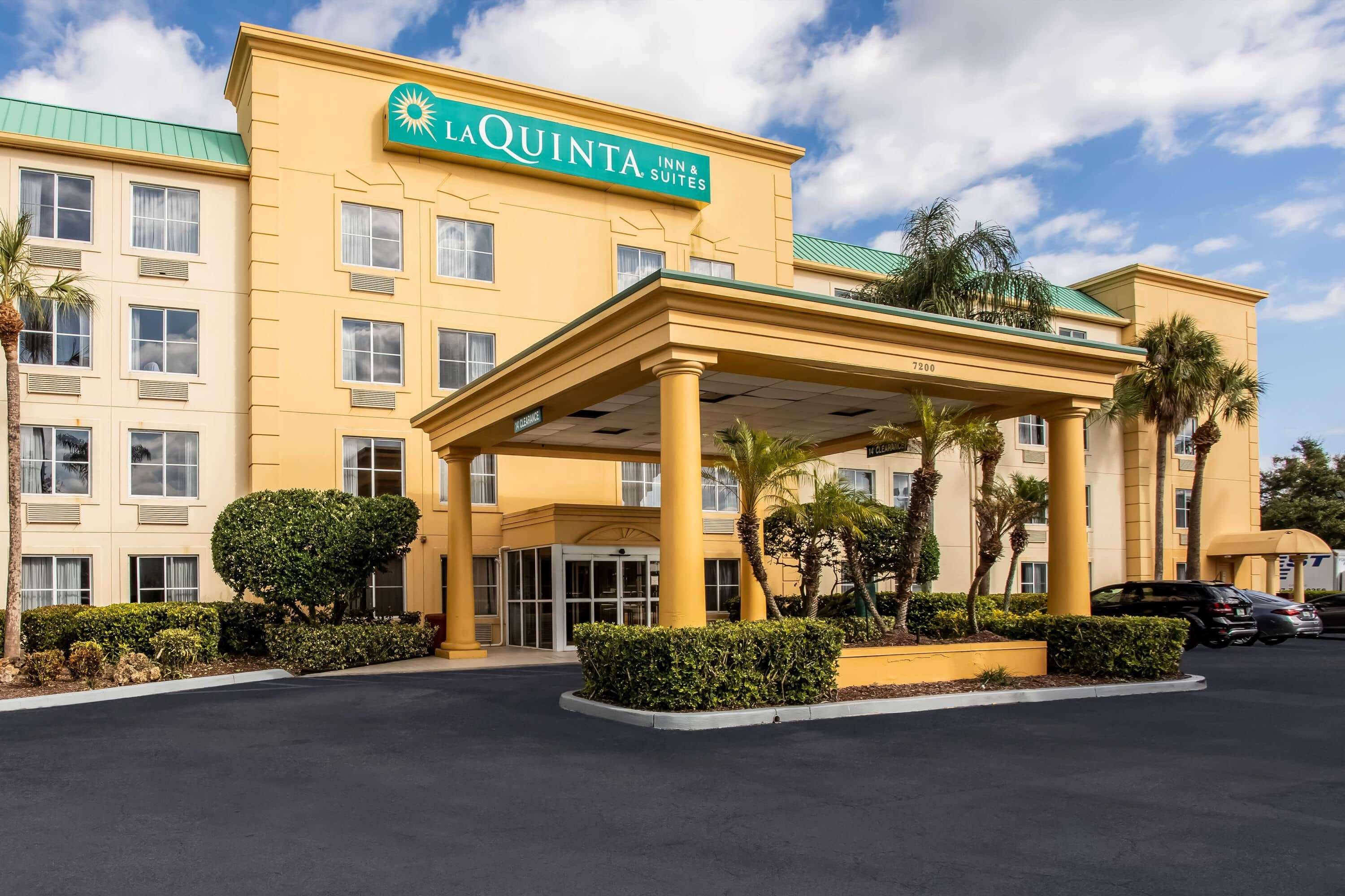 Отель La Quinta By Wyndham Melbourne Viera Экстерьер фото